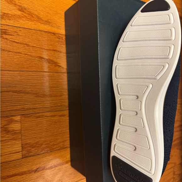 NWT - Women's 2.ZERØGRAND Stitchlite™ Wingtip Oxfords size 9.5 - Picture 2 of 3